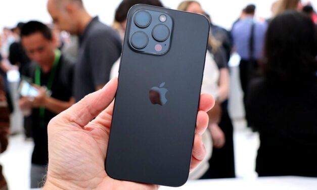Experiencing the iPhone 15 Pro Max: A Subtle Glimpse into the Future